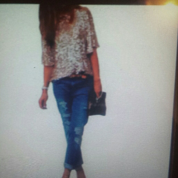 LAST ONE MEDIUM Gold Sequin Top - Picture 2 of 5